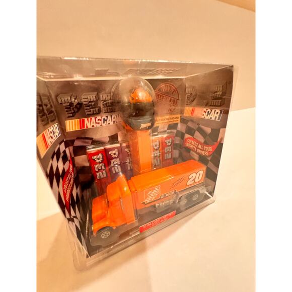 PEZ Dispenser TONY STEWART #20 Home Depot Truck 6 Packs of Candy 2006 NIP NASCAR - Picture 4 of 11